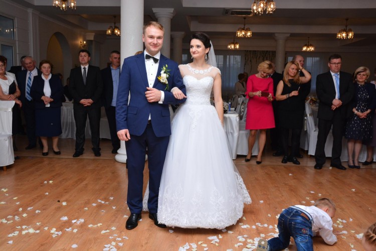 suknia ślubna 34/36 princeska biała+welon+bolerko