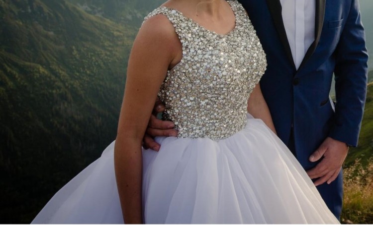 Suknia Ślubna "Milion"