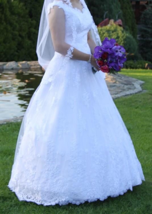 Suknia Ślubna - cała w koronkach