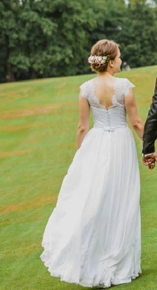 Piękna suknia ślubna