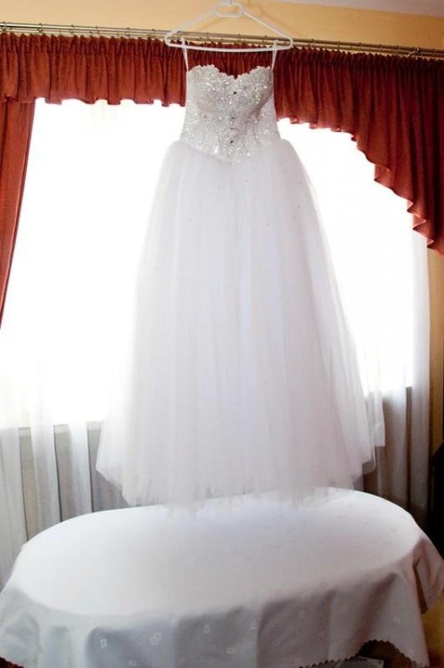 Suknia typu Princess