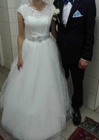 Suknia ślubna, welon, bolerko