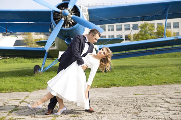 Krótka suknia ślubna