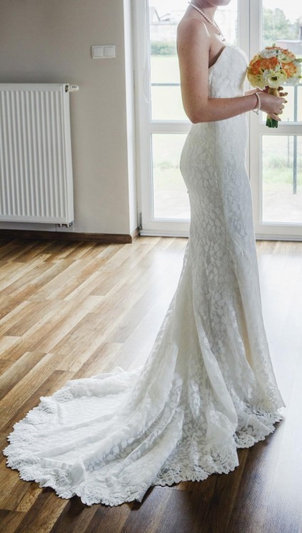 Suknia ślubna z trenem ENZOANI