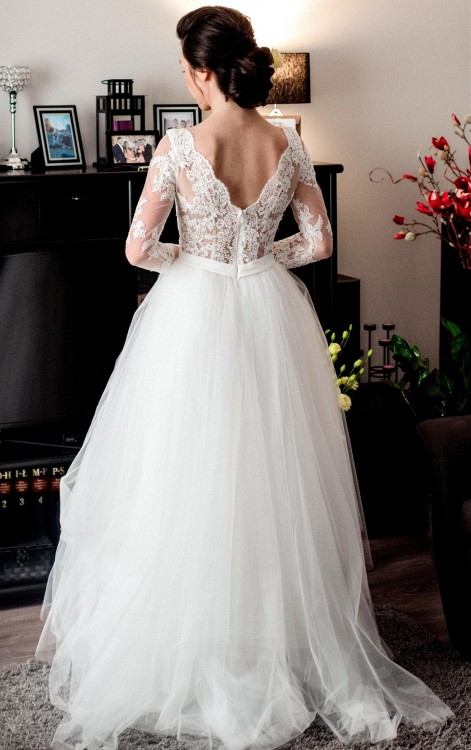 Suknia ślubna projektu Sylwii Kopczyńskiej