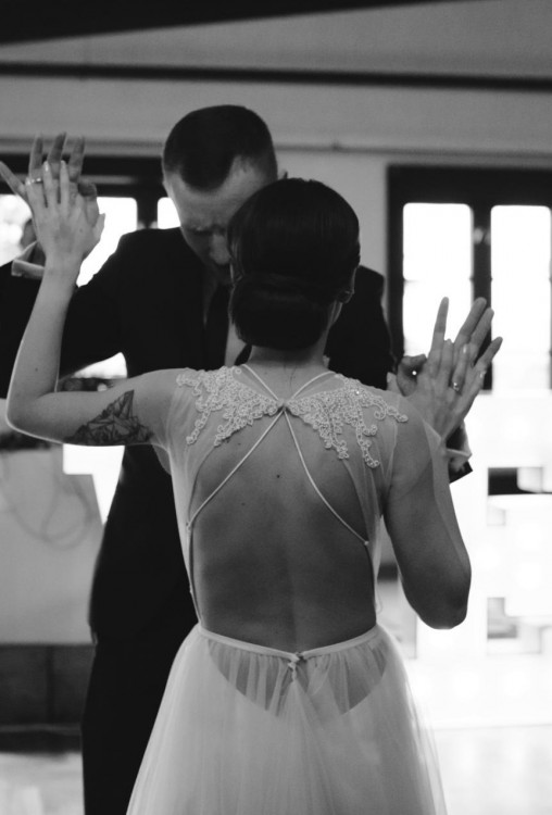 Delikatna suknia ślubna Rara Avis ODRI