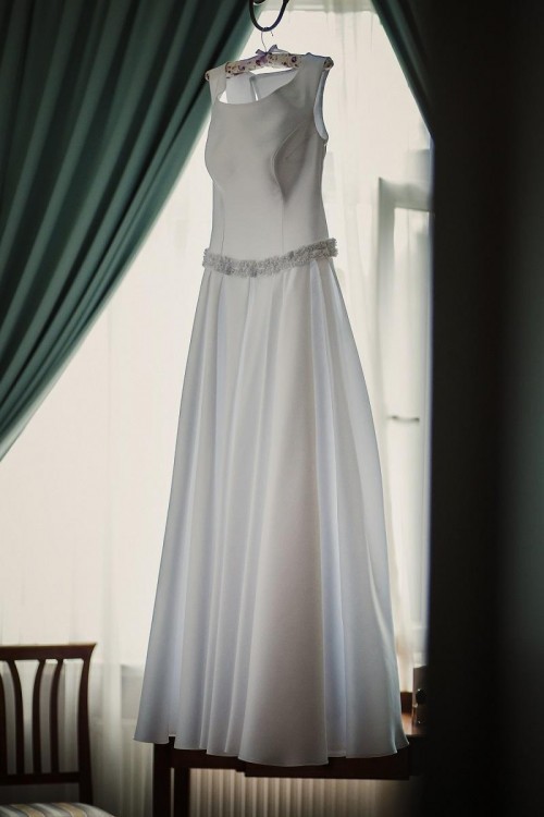 Piękna, klasyczna suknia ślubna