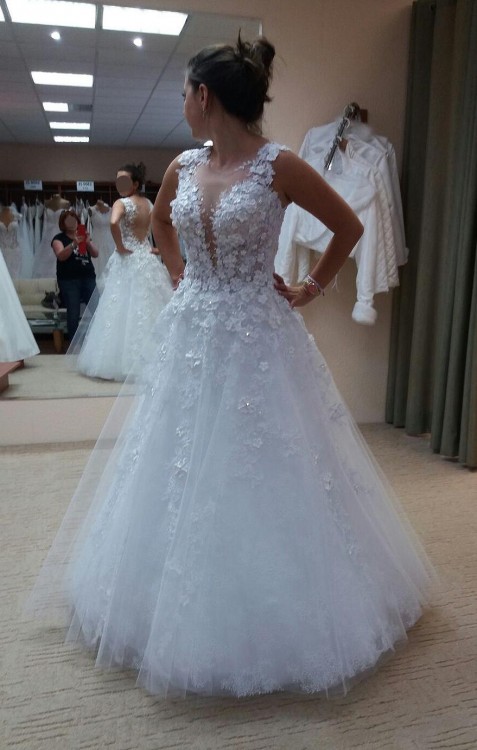 NIEUŻYWANA suknia ślubna+welon 2,5m