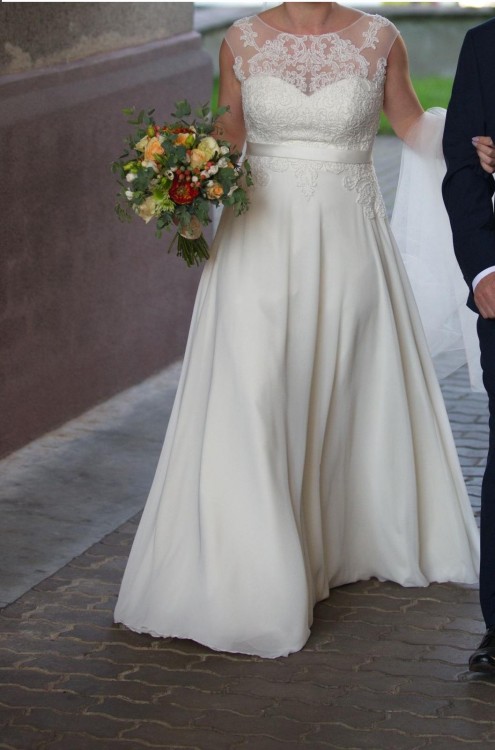 Suknia ślubna Agnes 2017