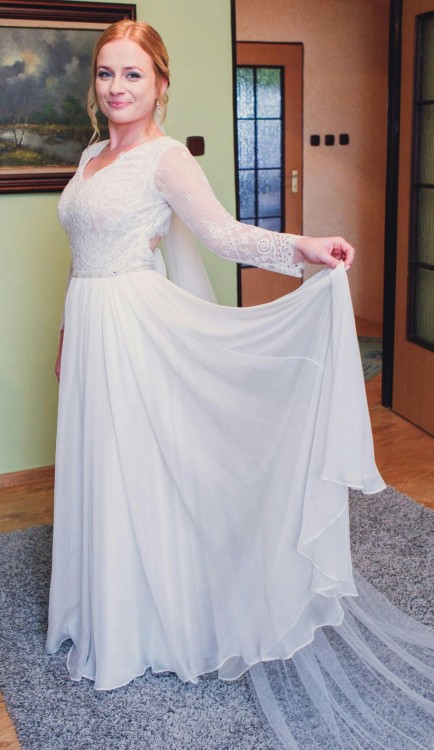 Piękna Suknia ślubna