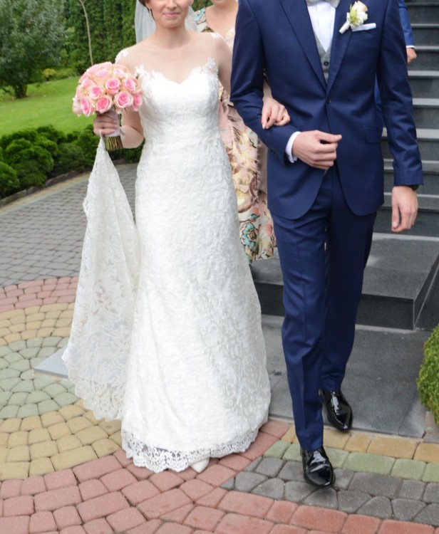 koronkowa suknia ślubna