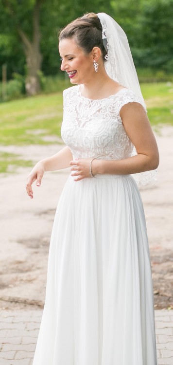 Delikatna suknia ślubna - idealna na ślub w stylu Boho