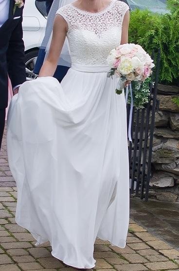 Zwiewna suknia ślubna