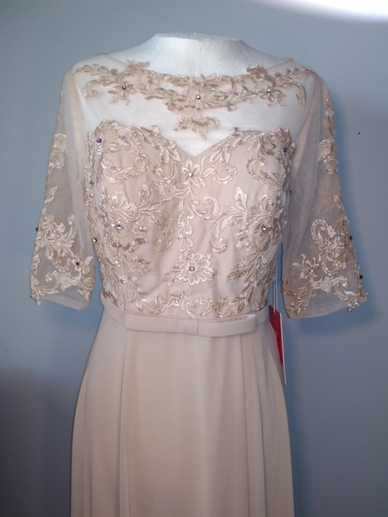 suknia w kształcie litery A