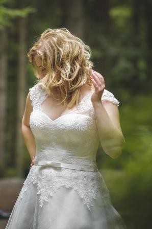 Niezwykła suknia ślubna 38/40