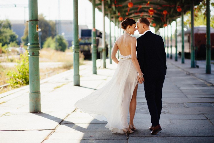 Zjawiskowa suknia ślubna z rozcieciem