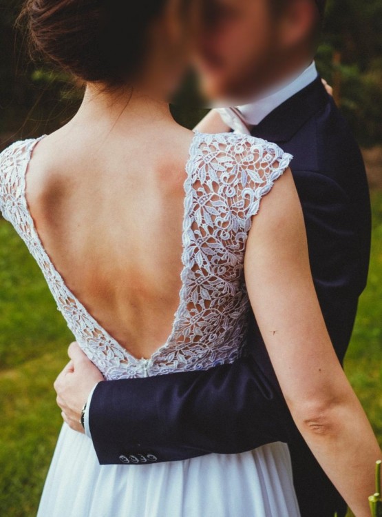 Suknia Nikolla by Viola Piekut rozmiar 36 welon + tren