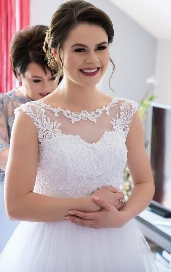 Piękna, wygodna suknia ślubna 34/36