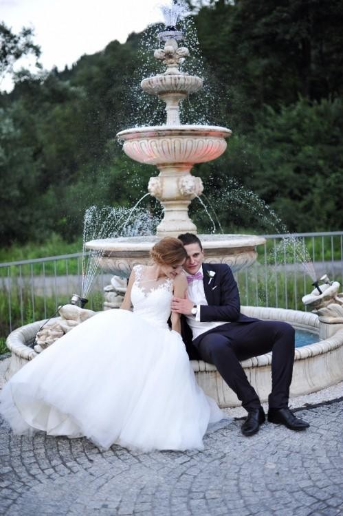 Piękna suknia ślubna