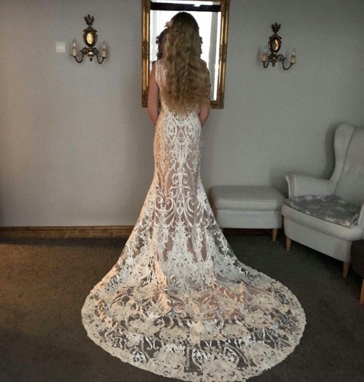 Piękna suknia ślubna z kolekcji 2018