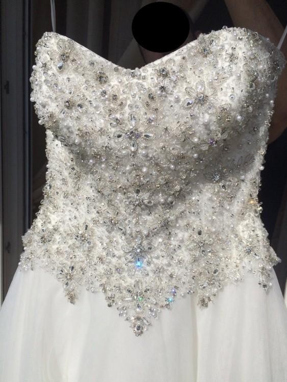 Zjawiskowa suknia ślubna księżniczka Diane Legrand