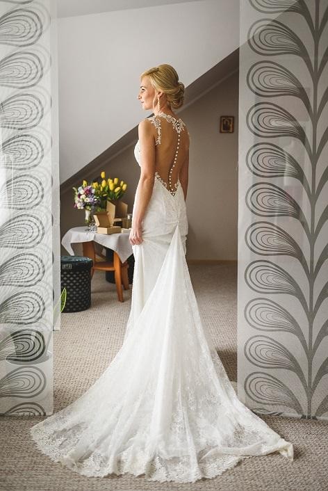 Piękna, koronkowa suknia ślubna rozm. 34/36.