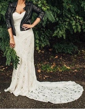 Suknia z trenem Lillian West 6425 rozm38