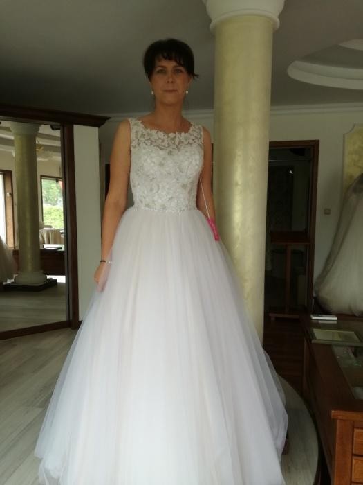 Suknia ślubna model Sisi