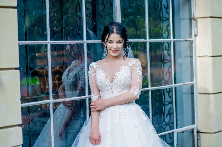 Suknia ślubna 38 Śmietanowa