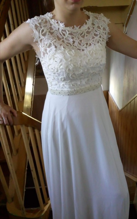 Sprzedam suknię ślubną z bolerkiem