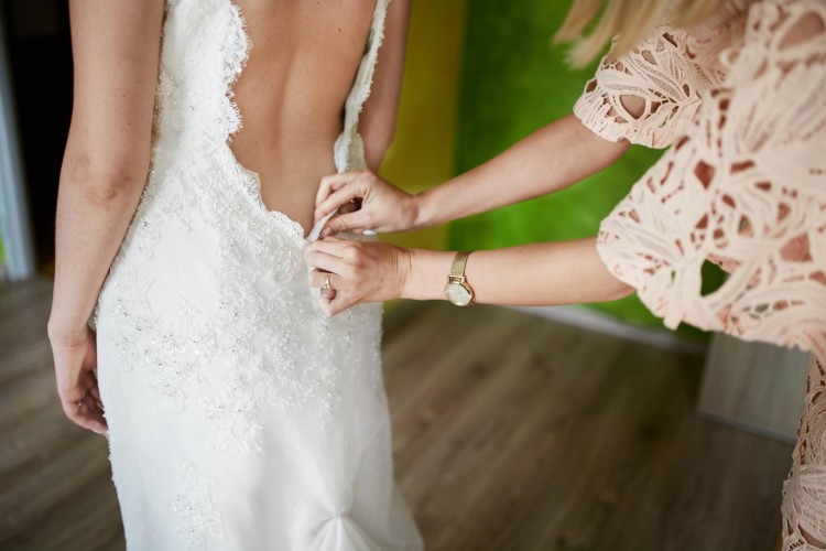 Suknia ślubna, WYJĄTKOWA koronka, podpinany tren 38/40