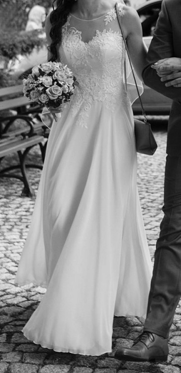 Suknia MS Moda (ivory) + GRATIS