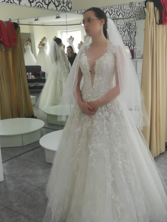 Sprzedam suknie ślubna ivory