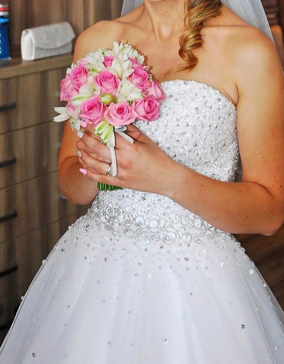 Piękna suknia ślubna , stan idealny !!! Gorąco polecam...