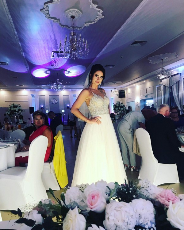 Unikatowa suknia! Olśniewająca