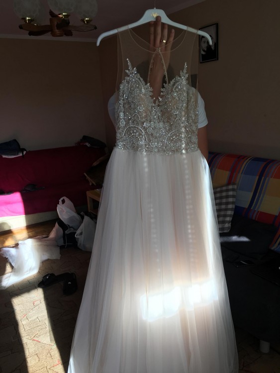 Unikatowa suknia slubna! Jedyna w swoim rodzaju !