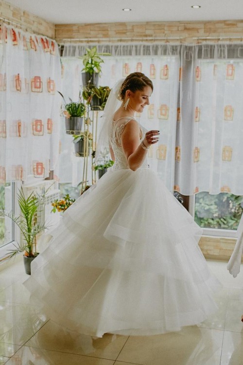 Piękna warstwowa suknia ślubna 38/40! HIT!