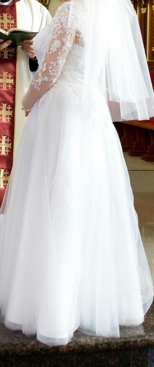 Piękna suknia ślubna rozmiar 42