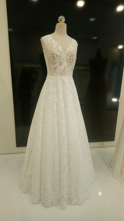 suknia ślubna koronkowa boho Elizabeth Passion 2018!