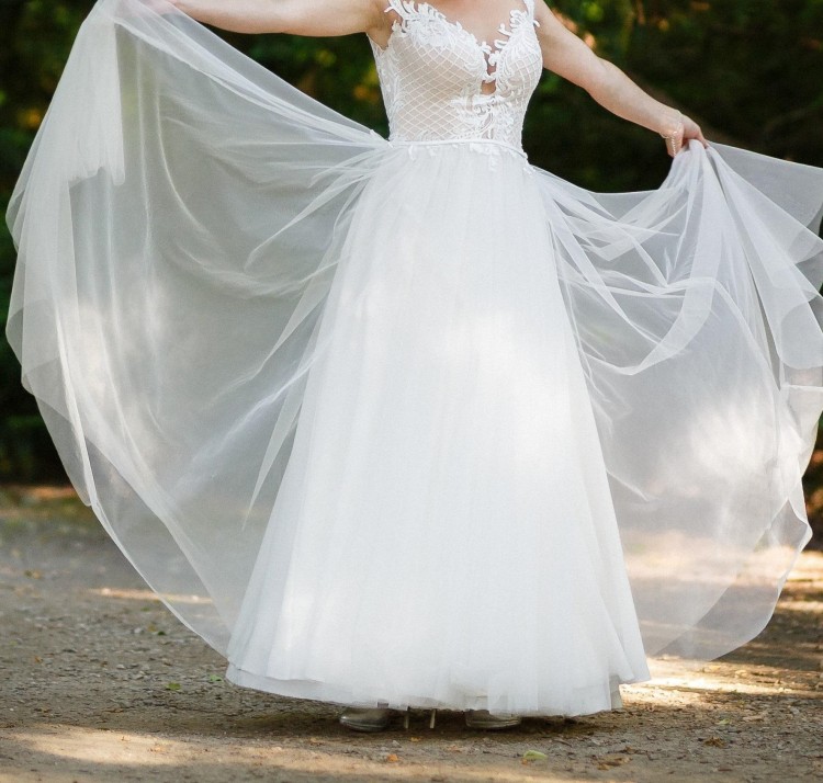 Suknia ślubna „Nilay” z kolekcji MONICA LORETTI 2018