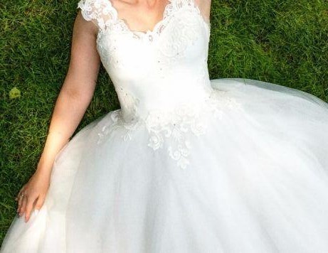 SPRZEDAM SUKNIĘ ŚLUBNĄ