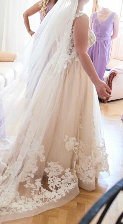 SUKNIA ŚLUBNA MILLA NOVA-MILENA