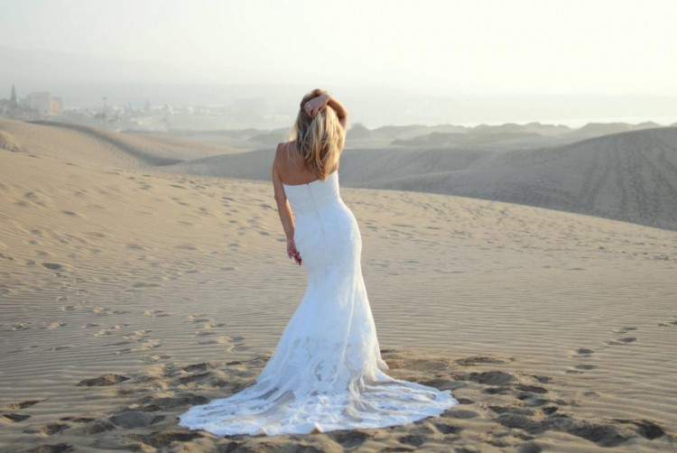 Piękna Suknia AMY LOVE