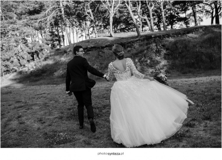 Wyjątkowa Suknia ślubna z kwiatami 3D  r.38 MS moda