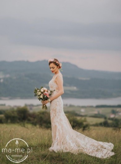 Suknia ślubna Dominiss Dzhaklin plus welon