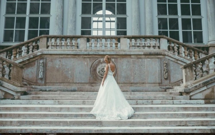 Sprzedam piękną suknię