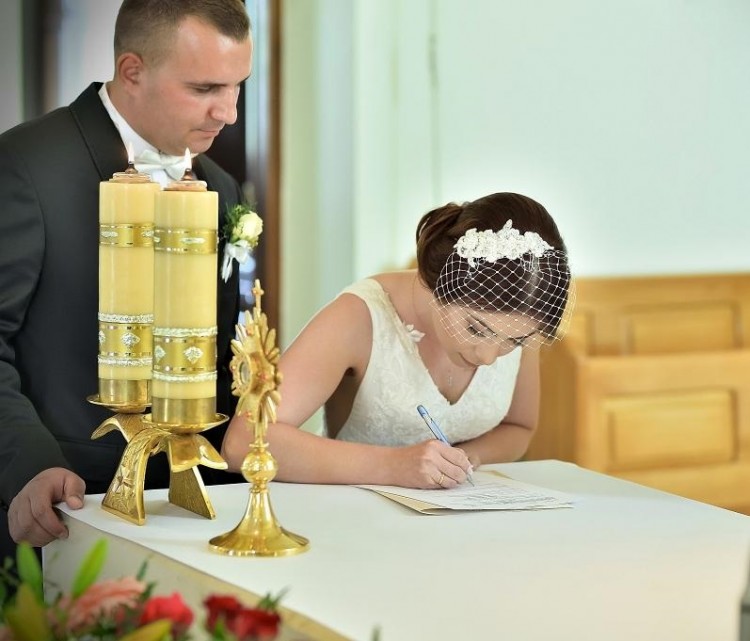 Woalka ślubna ecru