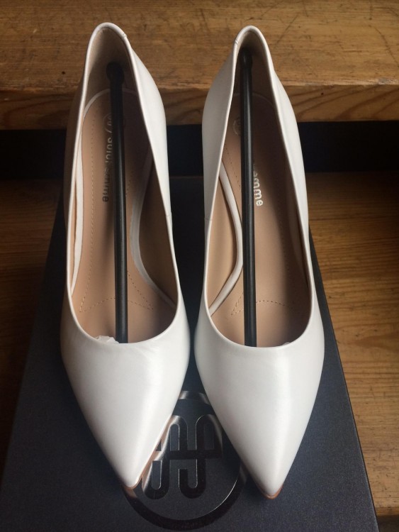 Buty NOWE 36 biale Solofemme