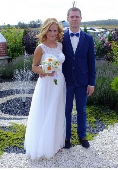 piekna odwazna sukienka slubna