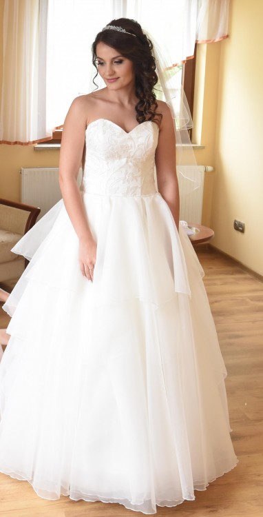 Suknia ślubna Ivory rozmiar 38, wzrost 168 + 7 cm obcas